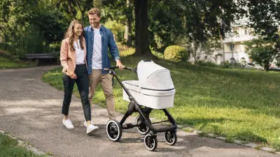 Motorised pram hot sale